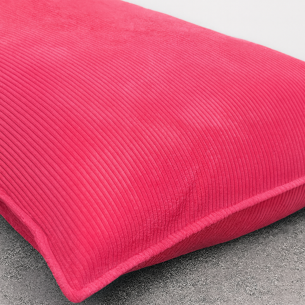 Puff NUBEPUFF 4 en 1 de PANDI, ideal para relajación, decoración y descanso, fabricado en corduroy de alta calidad.