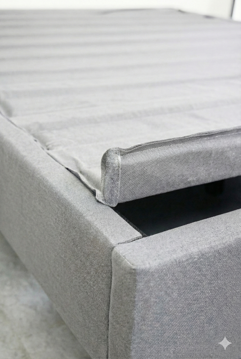 Detalles de la Base de Cama PANDI, que combina funcionalidad y estilo, adaptándose a cualquier decoración de hogar.