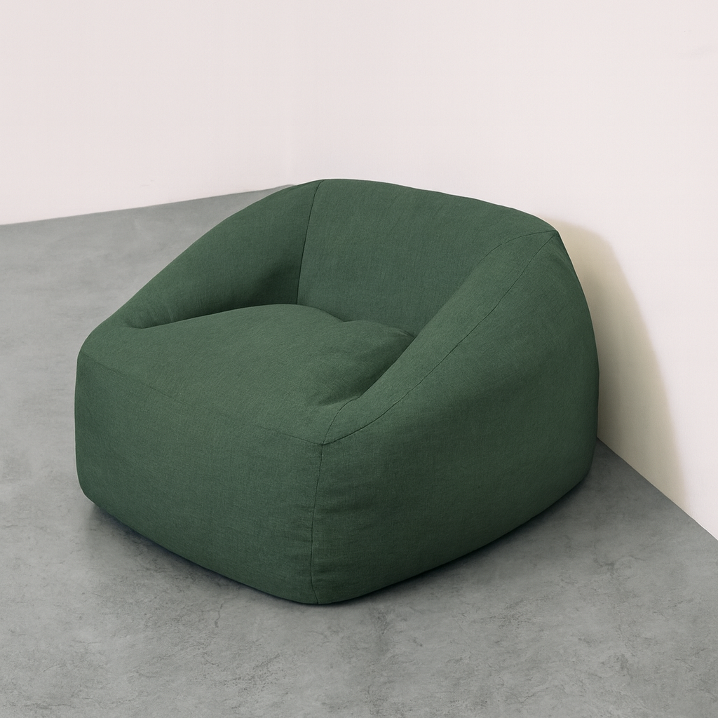 Vista lateral del NubePuff Viscoelástico - Verde de PANDI, destacando su comodidad inigualable y su versatilidad para cualquier ambiente.
