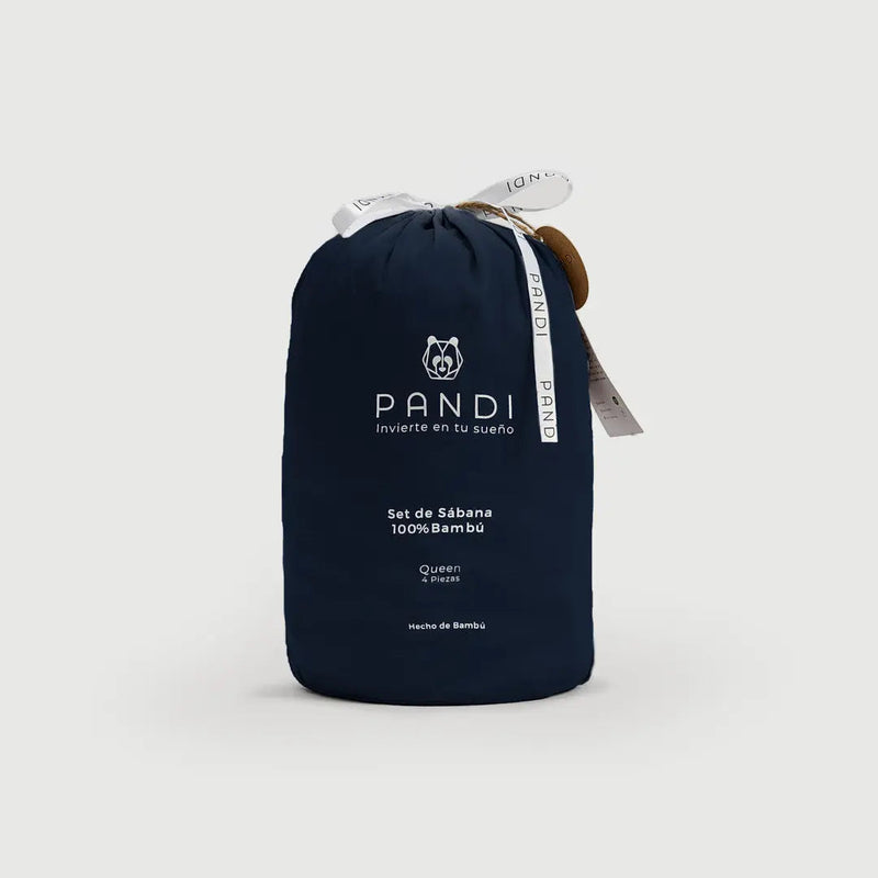 Embalaje del Set de Sábanas 100% Bambú en azul marino, con etiquetas de la marca PANDI, destacando el tamaño Queen y la opción de un descanso lujoso.