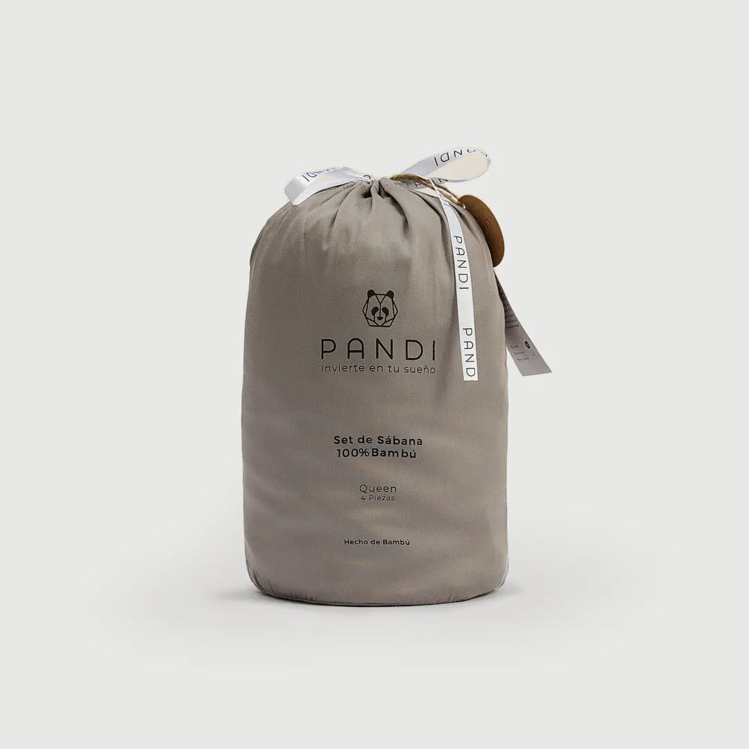 Set de Sábanas 100% Bambú - Gris Oscuro, presentado en un atractivo empaque con diseño elegante, ideal para regalo y comodidad en el sueño.