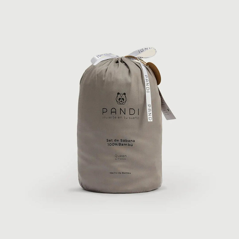Set de Sábanas 100% Bambú - Gris Oscuro, presentado en un atractivo empaque con diseño elegante, ideal para regalo y comodidad en el sueño.