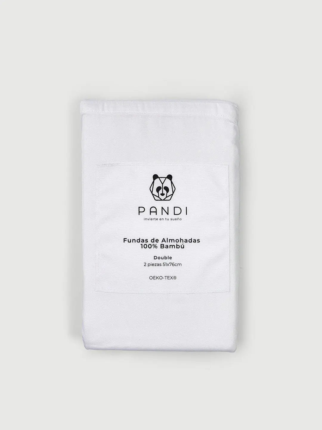 Paquete de dos fundas de almohadas 100% bambú de PANDI, con etiqueta que detalla sus características y medidas.