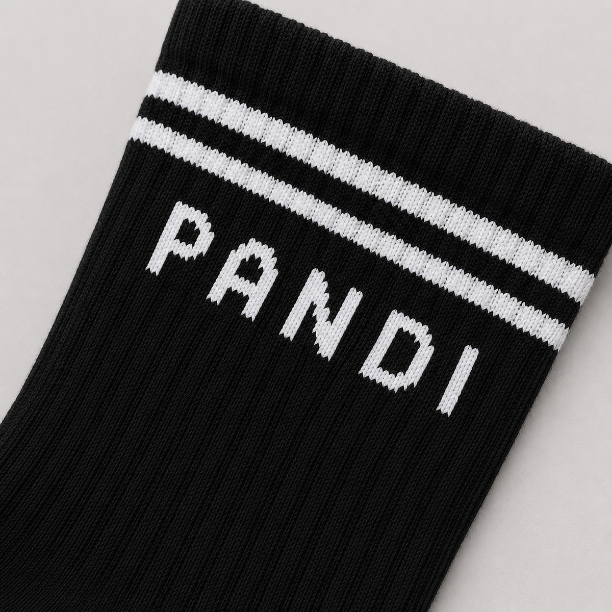 Par de medias de bambú para mujer color negro (talla 37-40) — calcetines cómodos de PANDI, entrega a toda Costa Rica